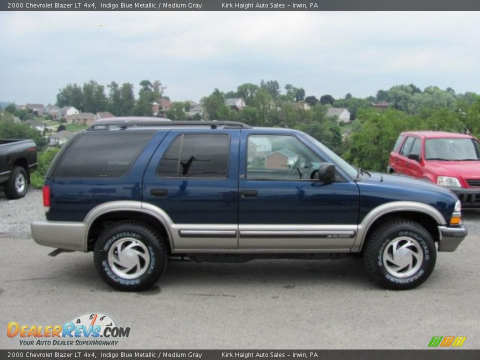 2000 Chevrolet Blazer LT 4x4 Indigo Blue Metallic / Medium Gray Photo #2