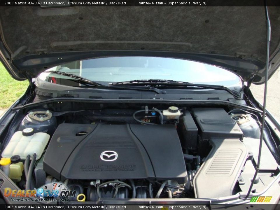 2005 Mazda MAZDA3 s Hatchback Titanium Gray Metallic / Black/Red Photo #20