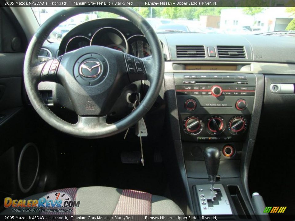 2005 Mazda MAZDA3 s Hatchback Titanium Gray Metallic / Black/Red Photo #27