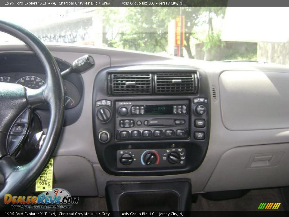 1996 Ford Explorer XLT 4x4 Charcoal Gray Metallic / Grey Photo #7