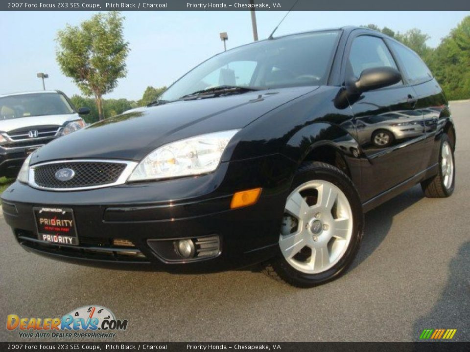 2007 Ford Focus ZX3 SES Coupe Pitch Black / Charcoal Photo #1