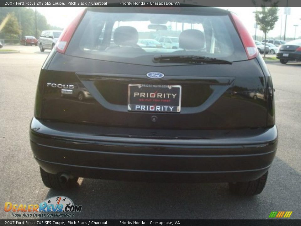 2007 Ford Focus ZX3 SES Coupe Pitch Black / Charcoal Photo #5