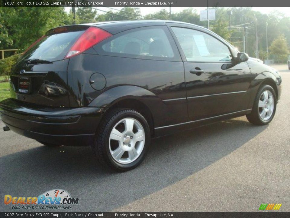2007 Ford Focus ZX3 SES Coupe Pitch Black / Charcoal Photo #6