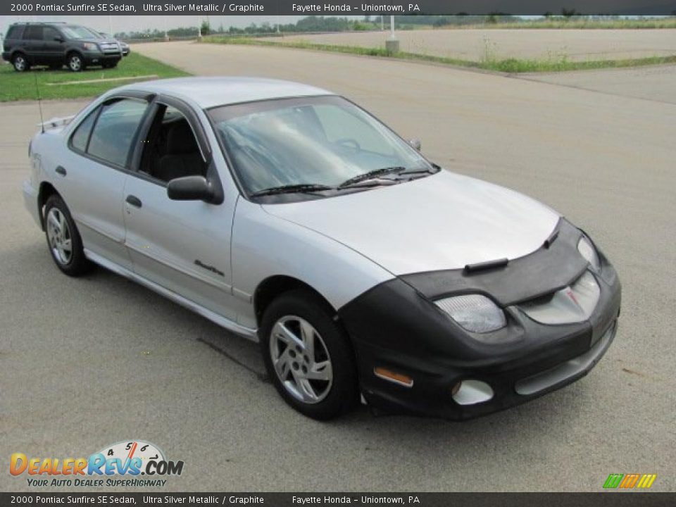 2000 Pontiac Sunfire SE Sedan Ultra Silver Metallic / Graphite Photo #5