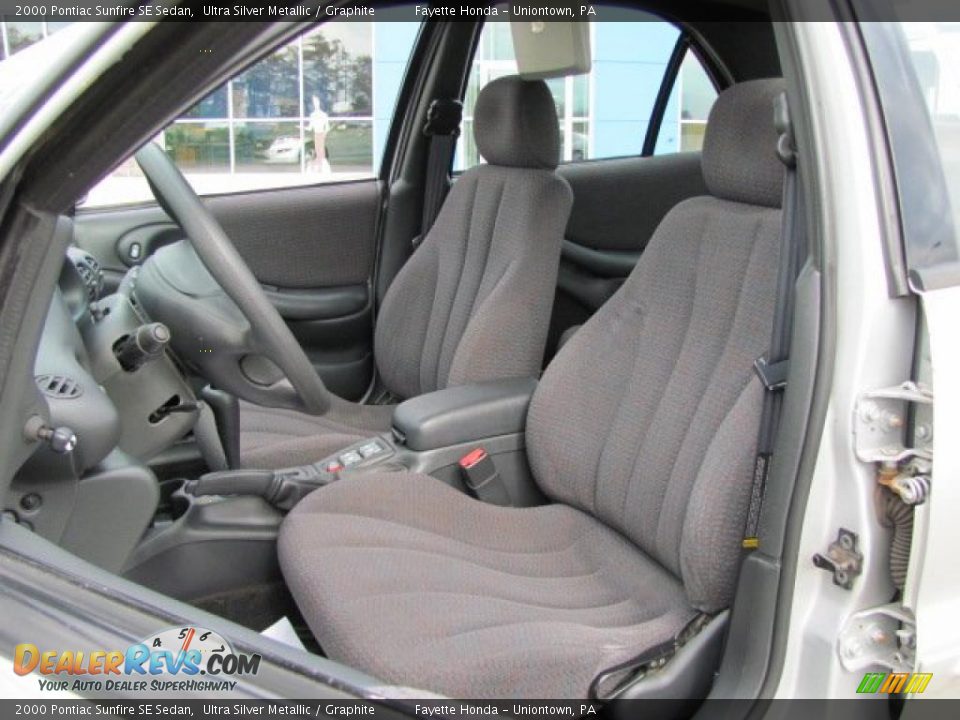 2000 Pontiac Sunfire SE Sedan Ultra Silver Metallic / Graphite Photo #6