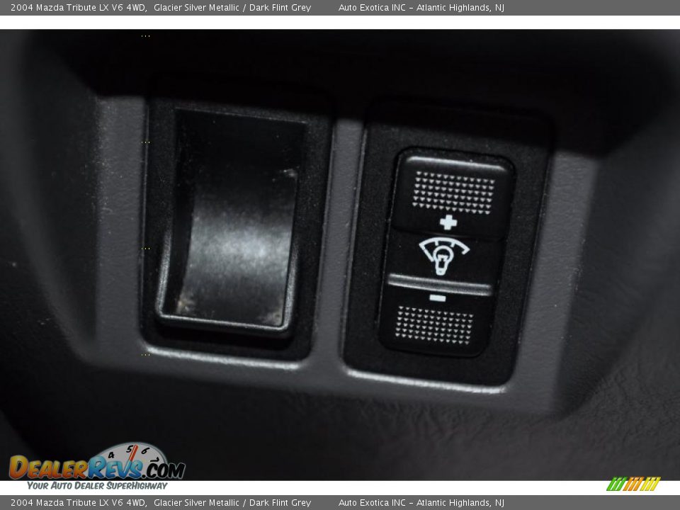 2004 Mazda Tribute LX V6 4WD Glacier Silver Metallic / Dark Flint Grey Photo #19