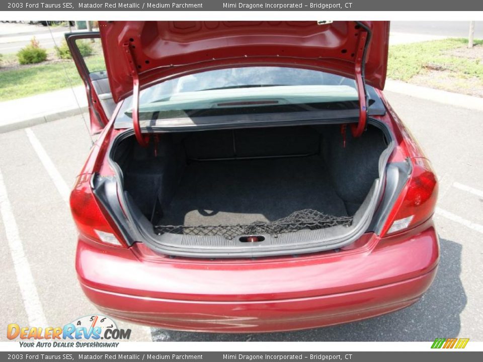 2003 Ford Taurus SES Matador Red Metallic / Medium Parchment Photo #9