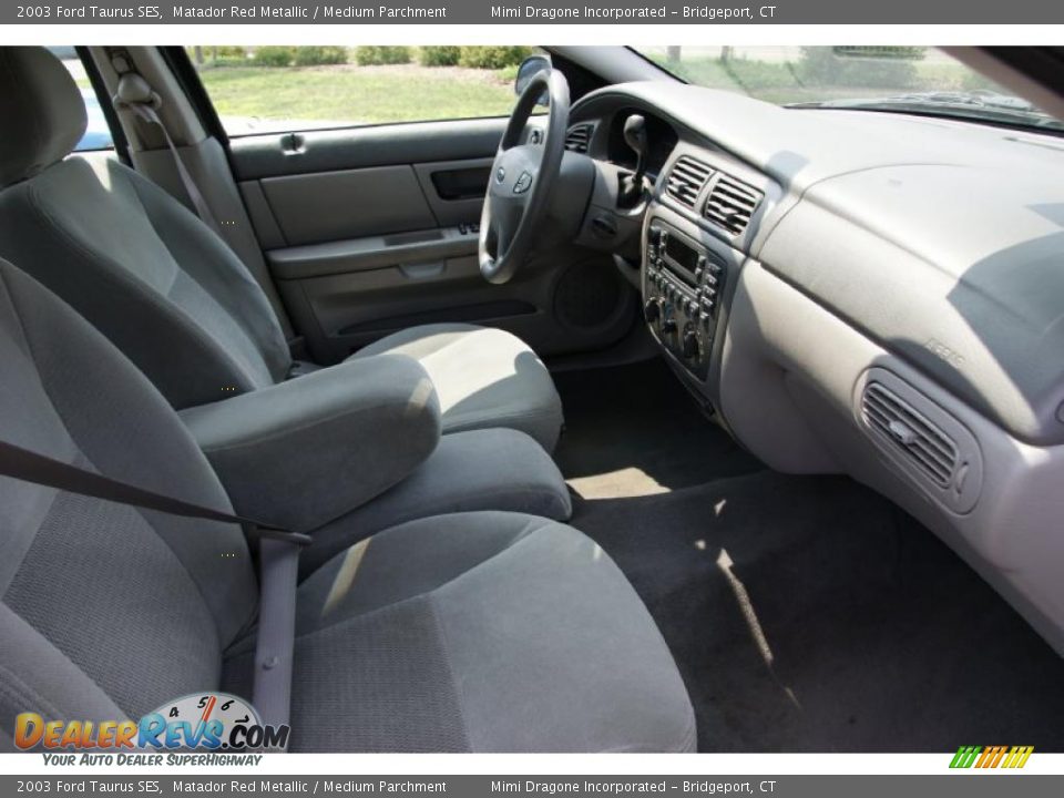 2003 Ford Taurus SES Matador Red Metallic / Medium Parchment Photo #18