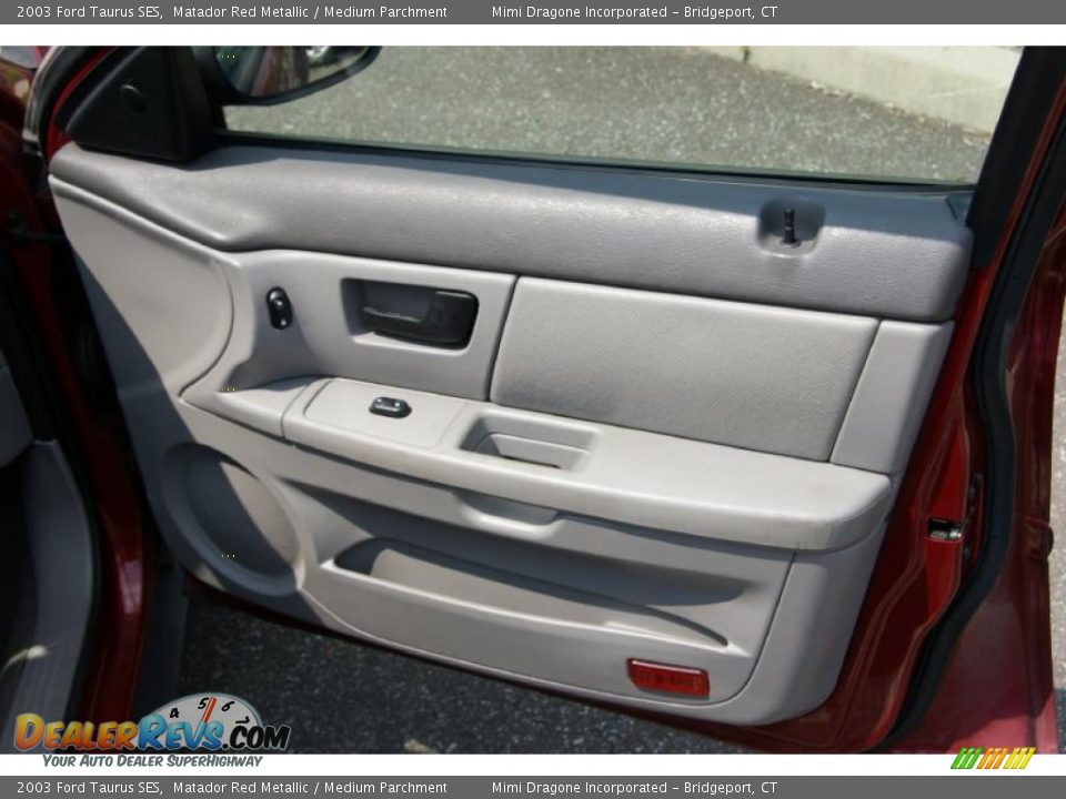 2003 Ford Taurus SES Matador Red Metallic / Medium Parchment Photo #20