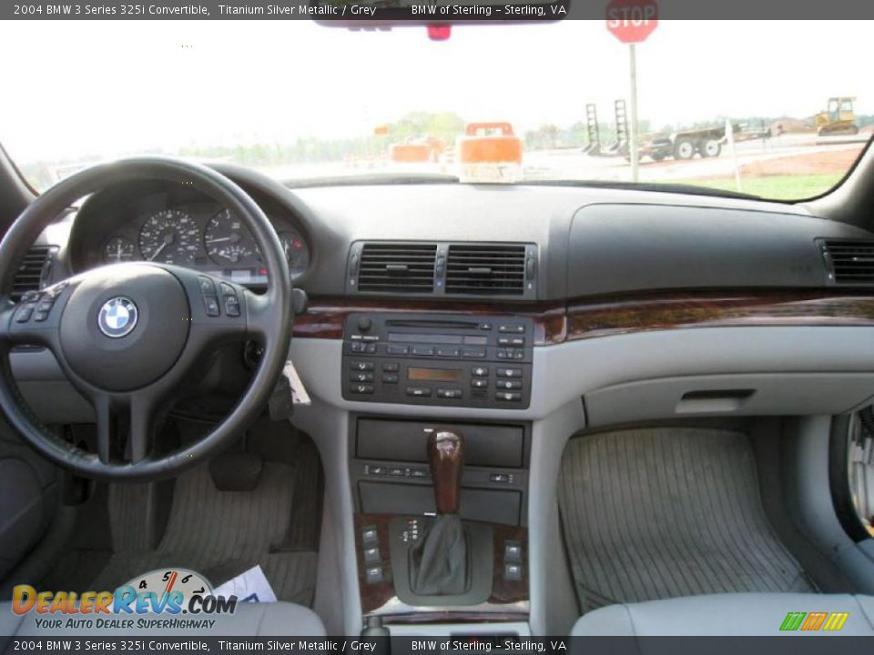 2004 BMW 3 Series 325i Convertible Titanium Silver Metallic / Grey Photo #11