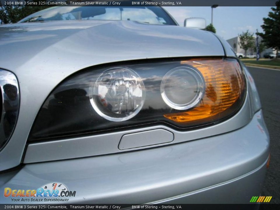 2004 BMW 3 Series 325i Convertible Titanium Silver Metallic / Grey Photo #18