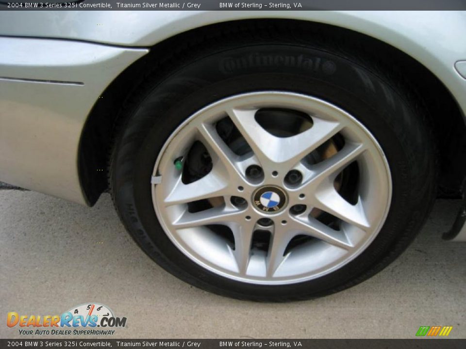 2004 BMW 3 Series 325i Convertible Titanium Silver Metallic / Grey Photo #23