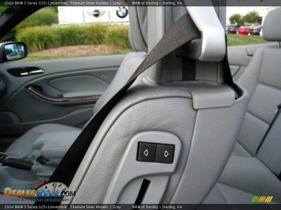 2004 BMW 3 Series 325i Convertible Titanium Silver Metallic / Grey Photo #28