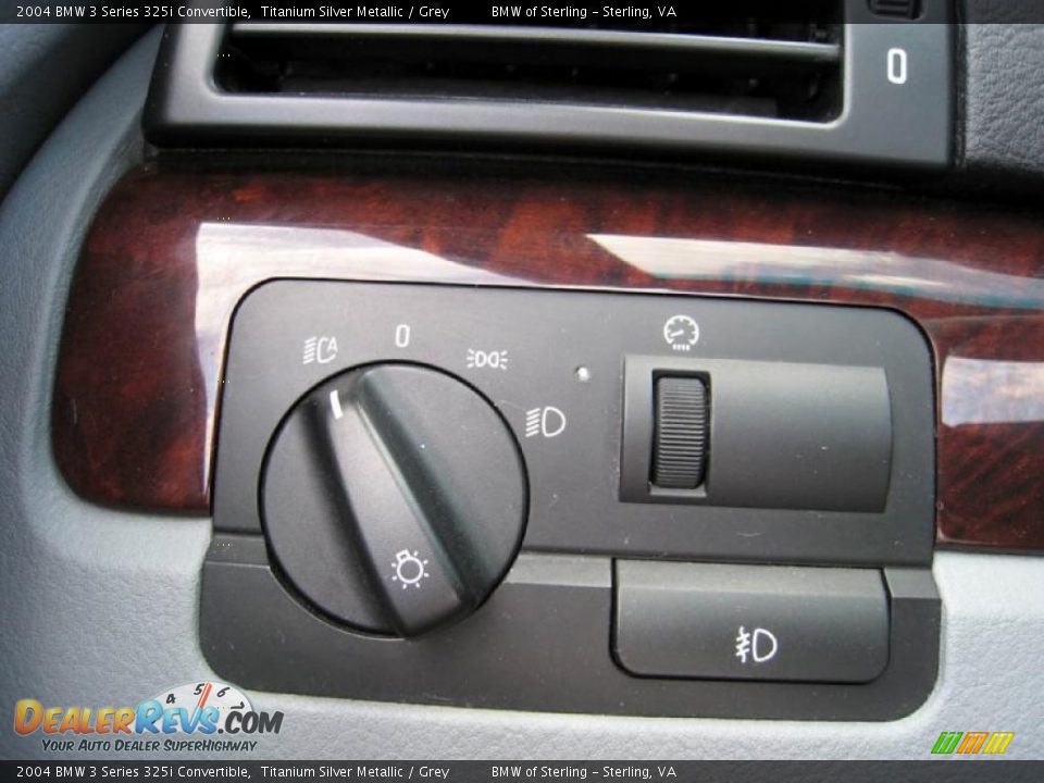2004 BMW 3 Series 325i Convertible Titanium Silver Metallic / Grey Photo #31