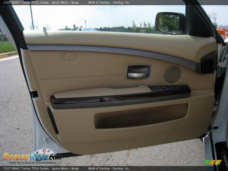 2007 BMW 7 Series 750Li Sedan Alpine White / Beige Photo #31
