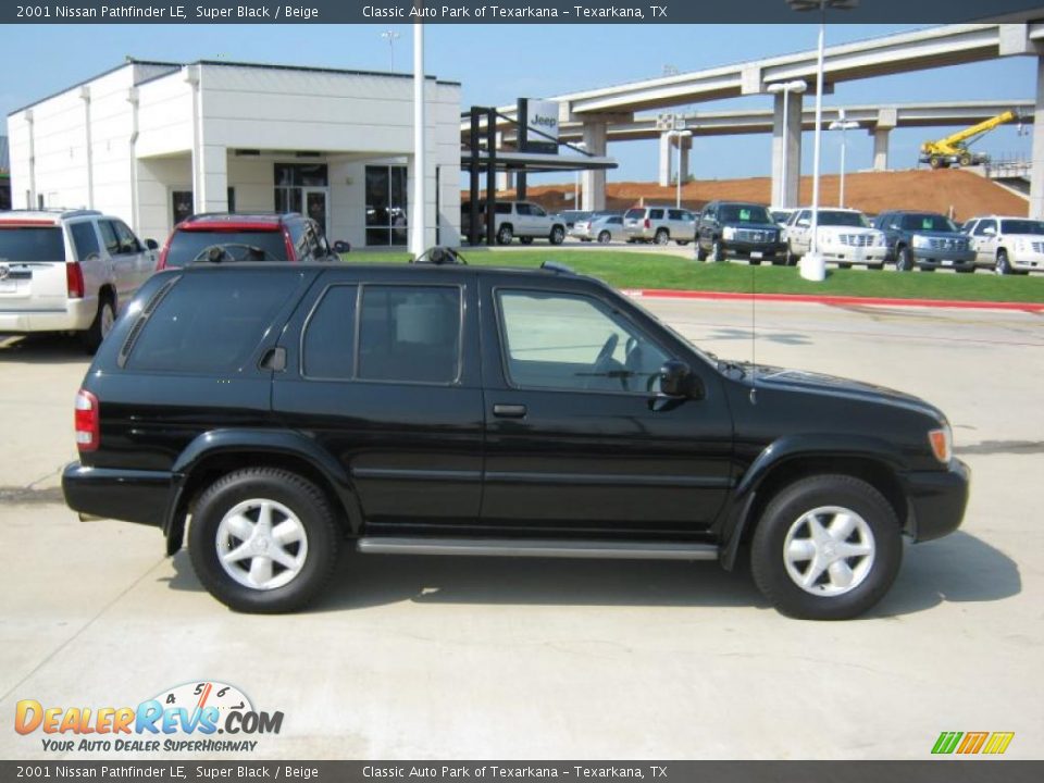 2001 Black nissan pathfinder le #6