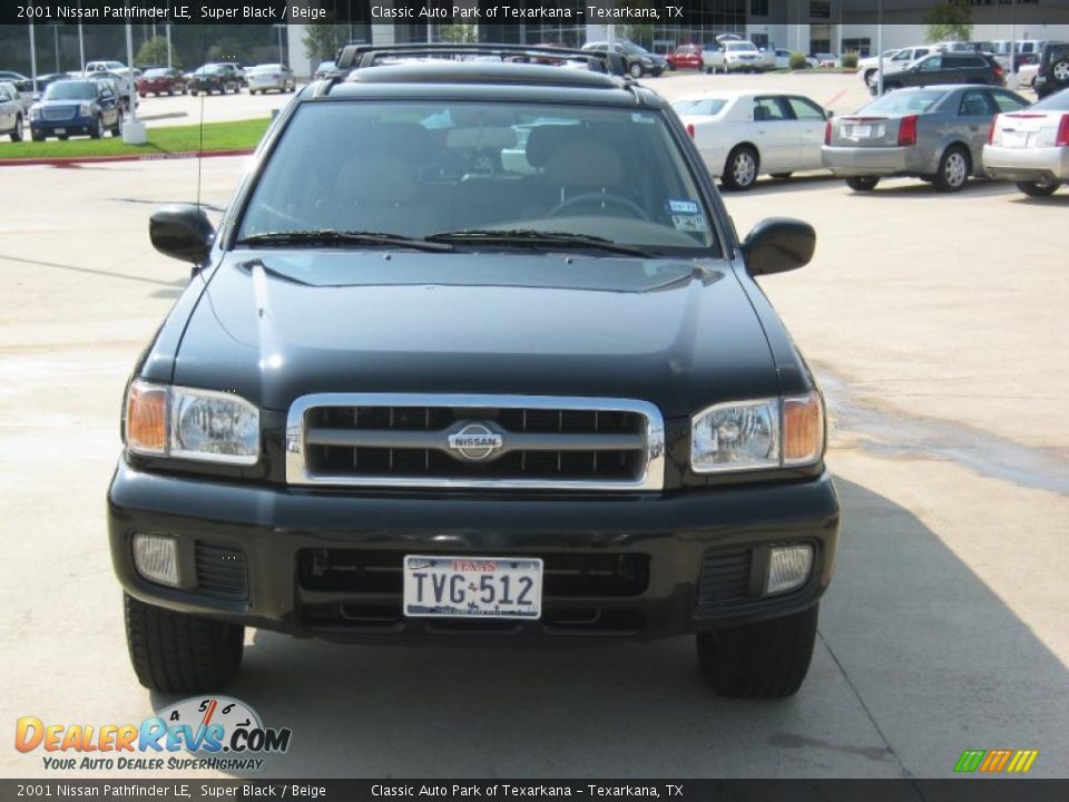 2001 Black nissan pathfinder #3