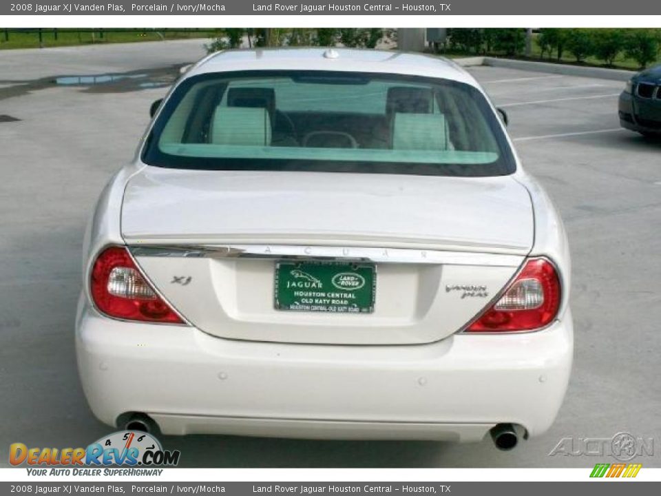 2008 Jaguar XJ Vanden Plas Porcelain / Ivory/Mocha Photo #13