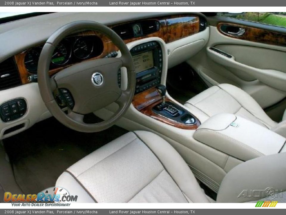2008 Jaguar XJ Vanden Plas Porcelain / Ivory/Mocha Photo #16