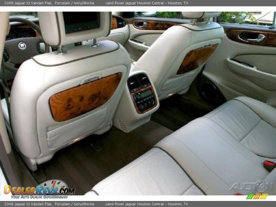 2008 Jaguar XJ Vanden Plas Porcelain / Ivory/Mocha Photo #17