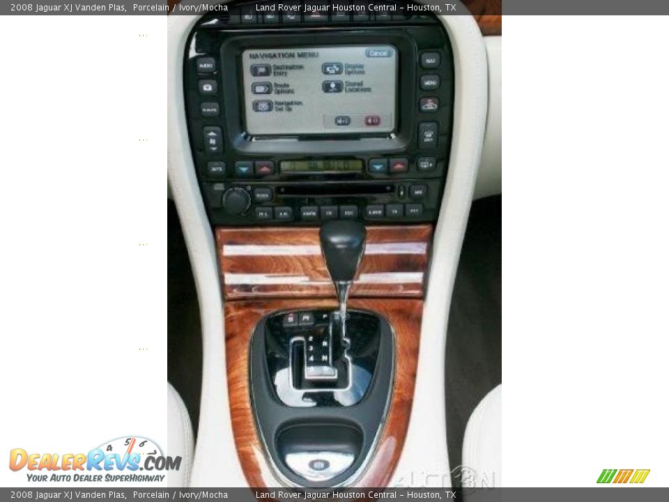 2008 Jaguar XJ Vanden Plas Porcelain / Ivory/Mocha Photo #20