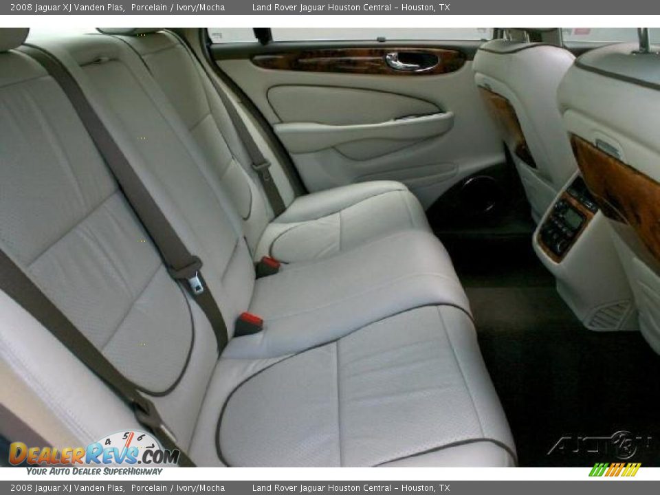 2008 Jaguar XJ Vanden Plas Porcelain / Ivory/Mocha Photo #21