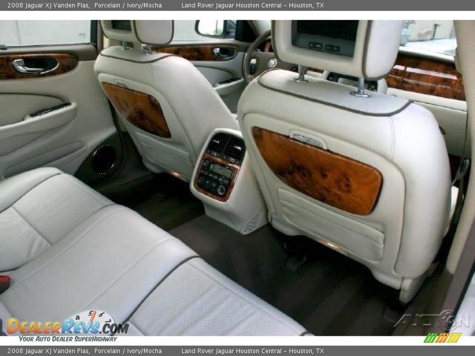 2008 Jaguar XJ Vanden Plas Porcelain / Ivory/Mocha Photo #22
