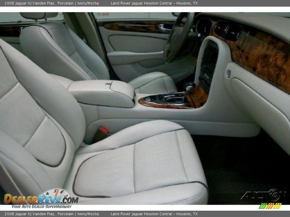 2008 Jaguar XJ Vanden Plas Porcelain / Ivory/Mocha Photo #24