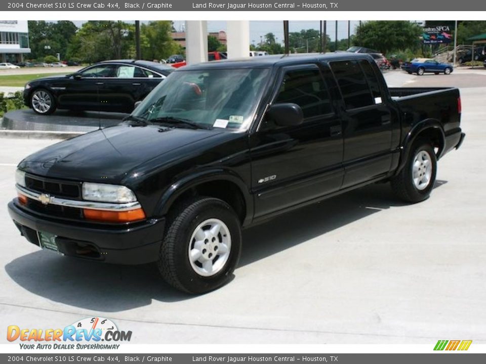 2004 Chevrolet S10 LS Crew Cab 4x4 Black / Graphite Photo #7