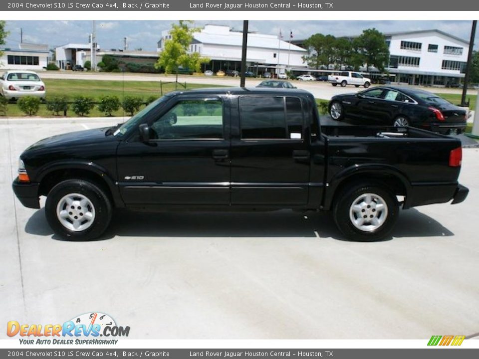 2004 Chevrolet S10 LS Crew Cab 4x4 Black / Graphite Photo #9