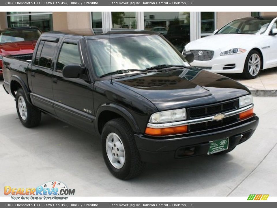 2004 Chevrolet S10 LS Crew Cab 4x4 Black / Graphite Photo #16