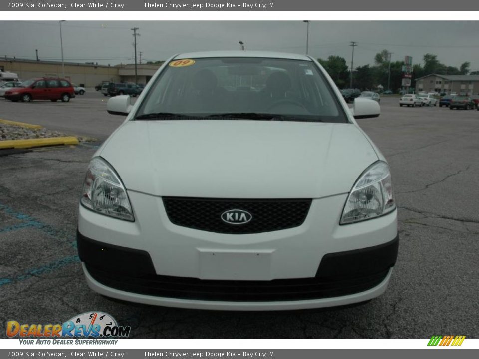 2009 Kia Rio Sedan Clear White / Gray Photo #2
