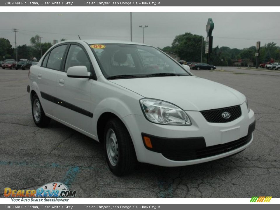 2009 Kia Rio Sedan Clear White / Gray Photo #3