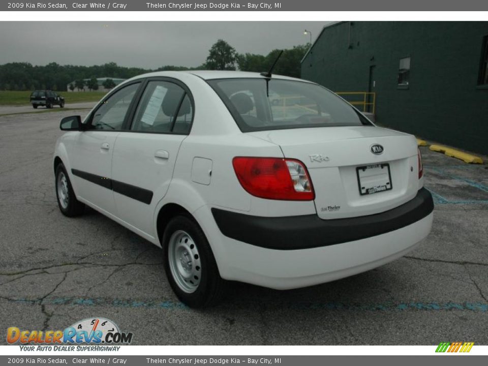 2009 Kia Rio Sedan Clear White / Gray Photo #4