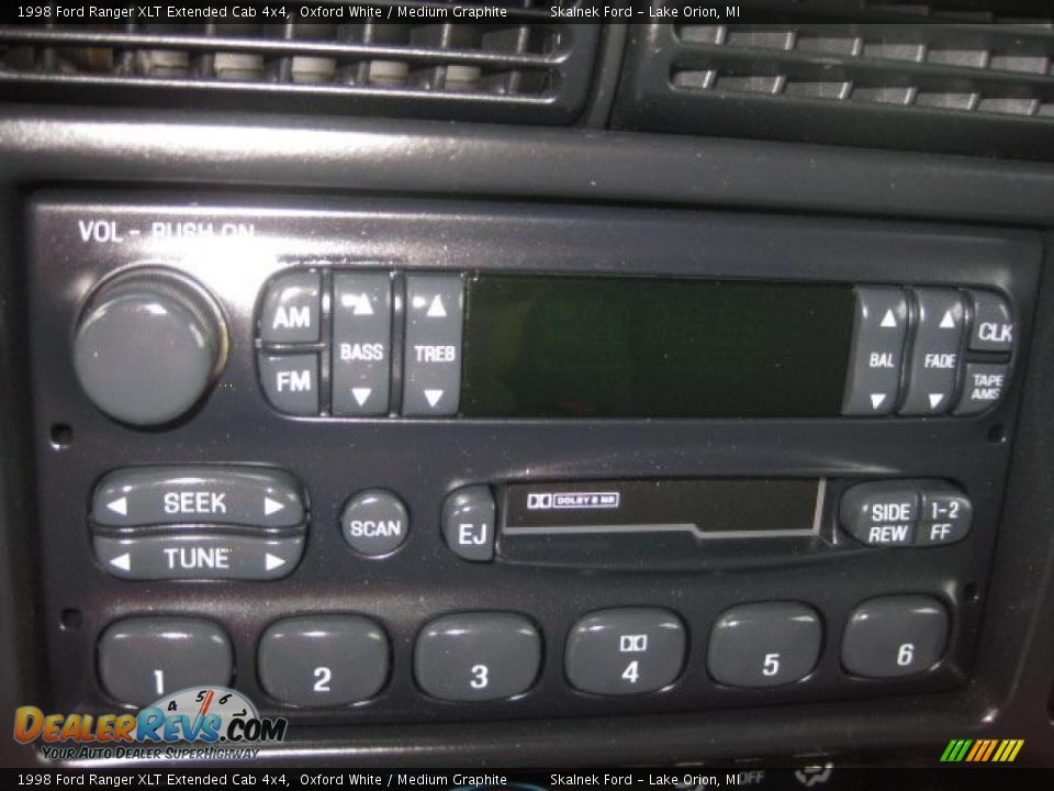 1998 Ford Ranger XLT Extended Cab 4x4 Oxford White / Medium Graphite Photo #26