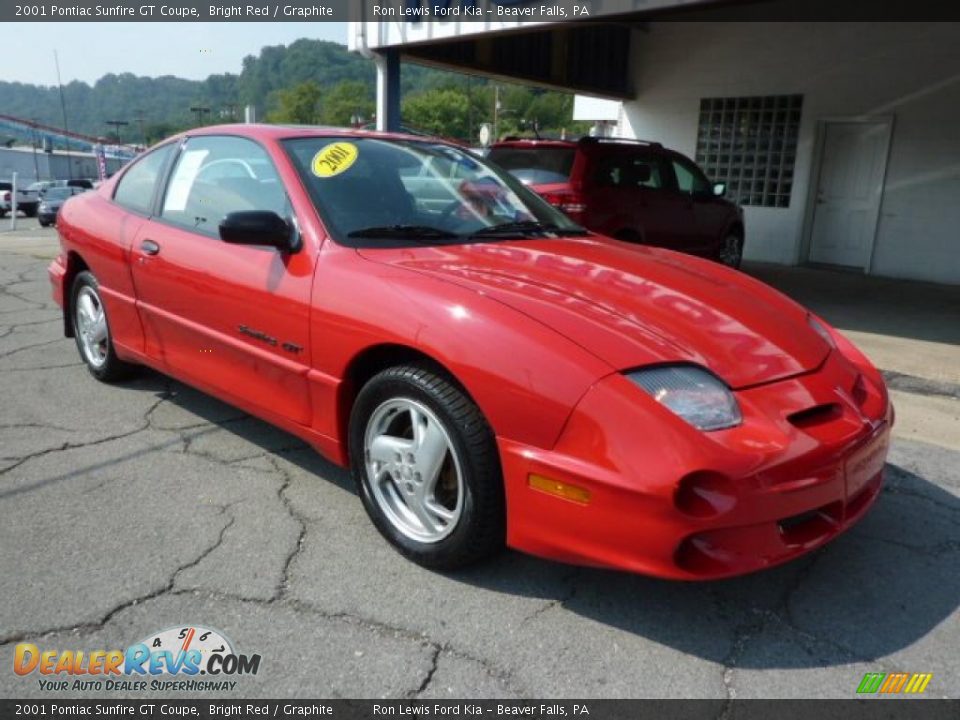 2001 Pontiac Sunfire GT Coupe Bright Red / Graphite Photo #3