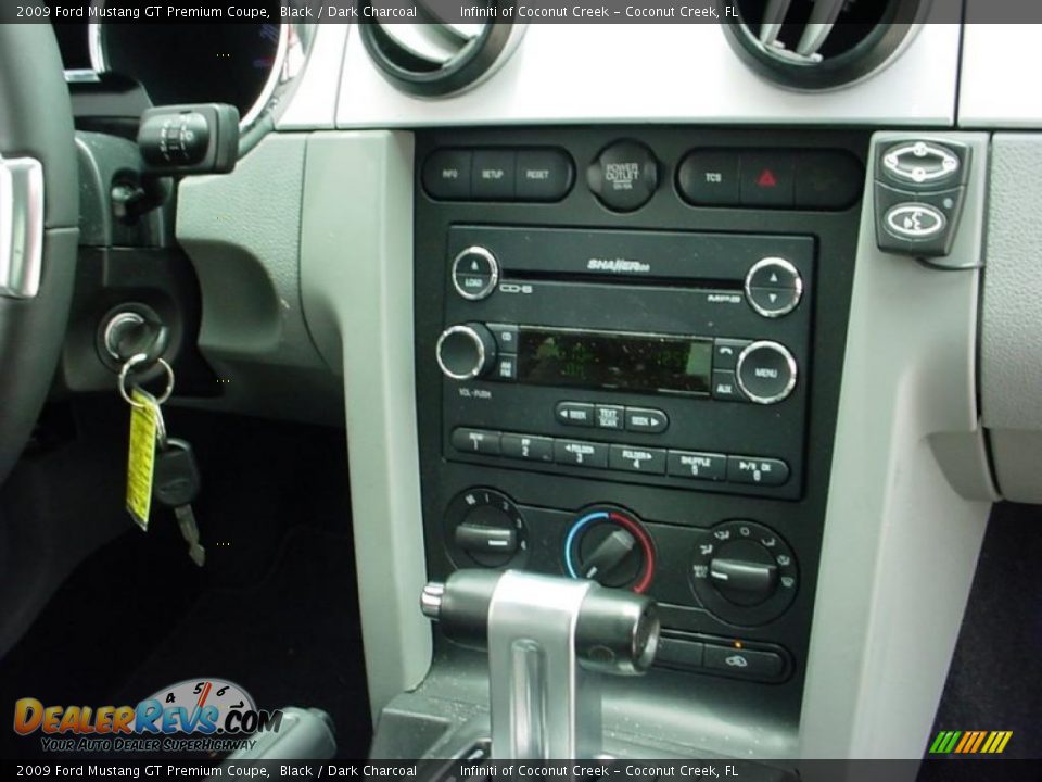 2009 Ford Mustang GT Premium Coupe Black / Dark Charcoal Photo #16