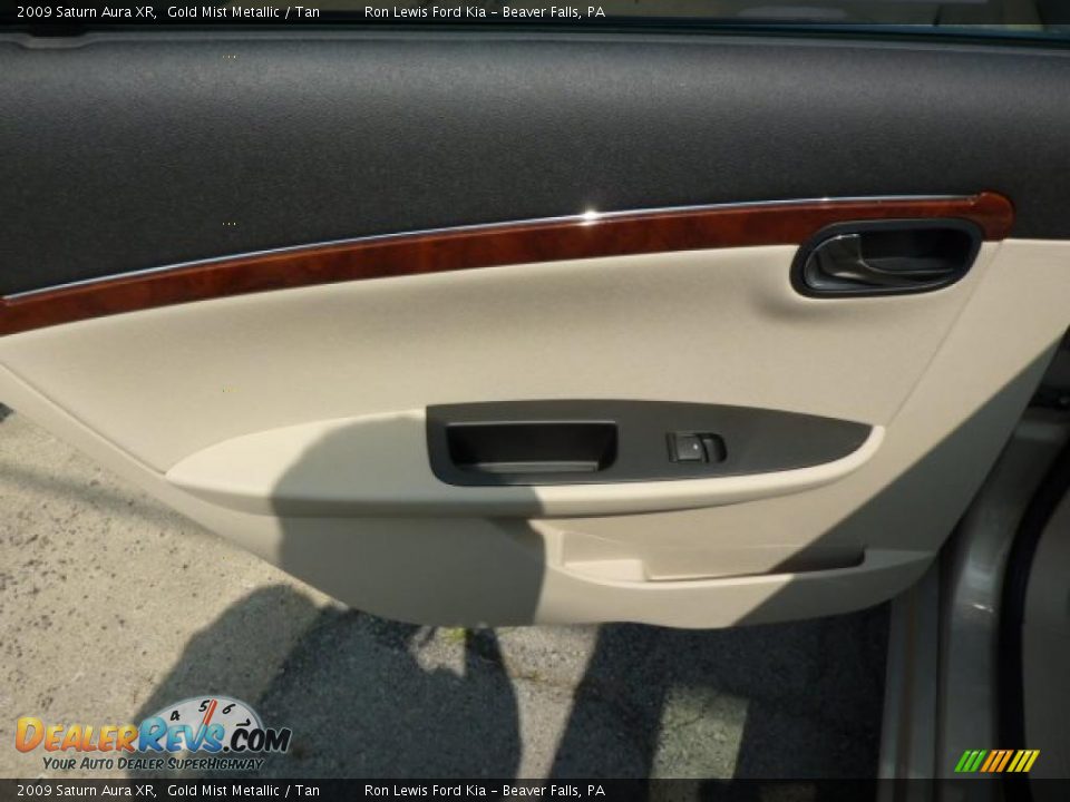 2009 Saturn Aura XR Gold Mist Metallic / Tan Photo #17