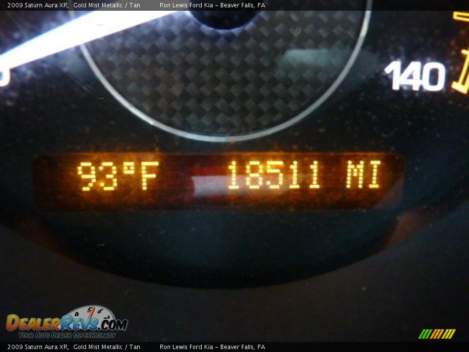 2009 Saturn Aura XR Gold Mist Metallic / Tan Photo #25