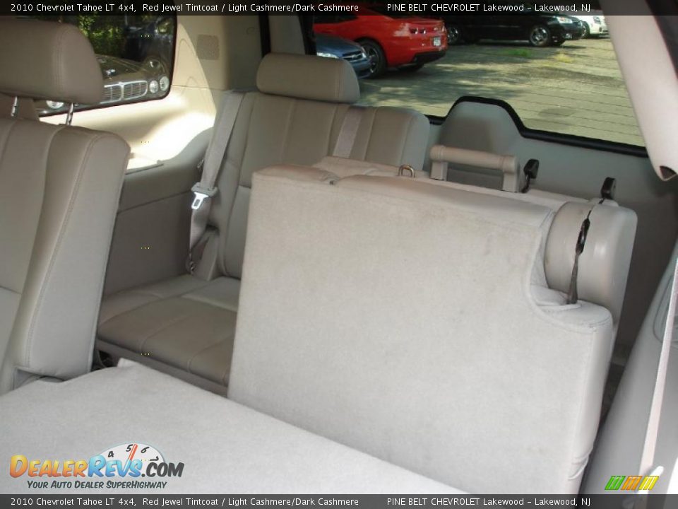 2010 Chevrolet Tahoe LT 4x4 Red Jewel Tintcoat / Light Cashmere/Dark Cashmere Photo #13