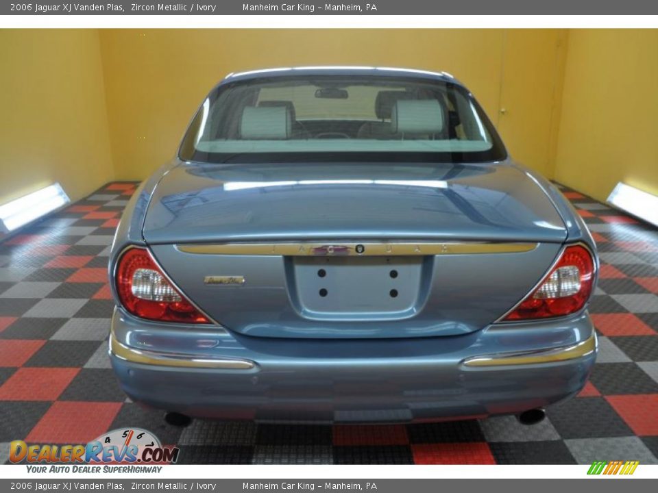 2006 Jaguar XJ Vanden Plas Zircon Metallic / Ivory Photo #5