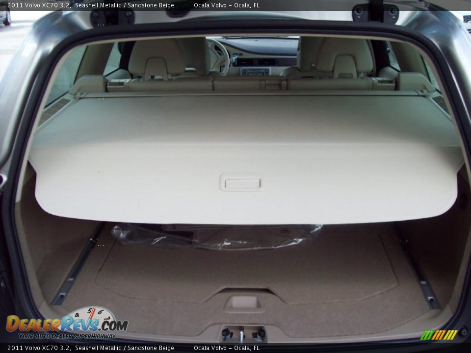 2011 Volvo XC70 3.2 Seashell Metallic / Sandstone Beige Photo #7