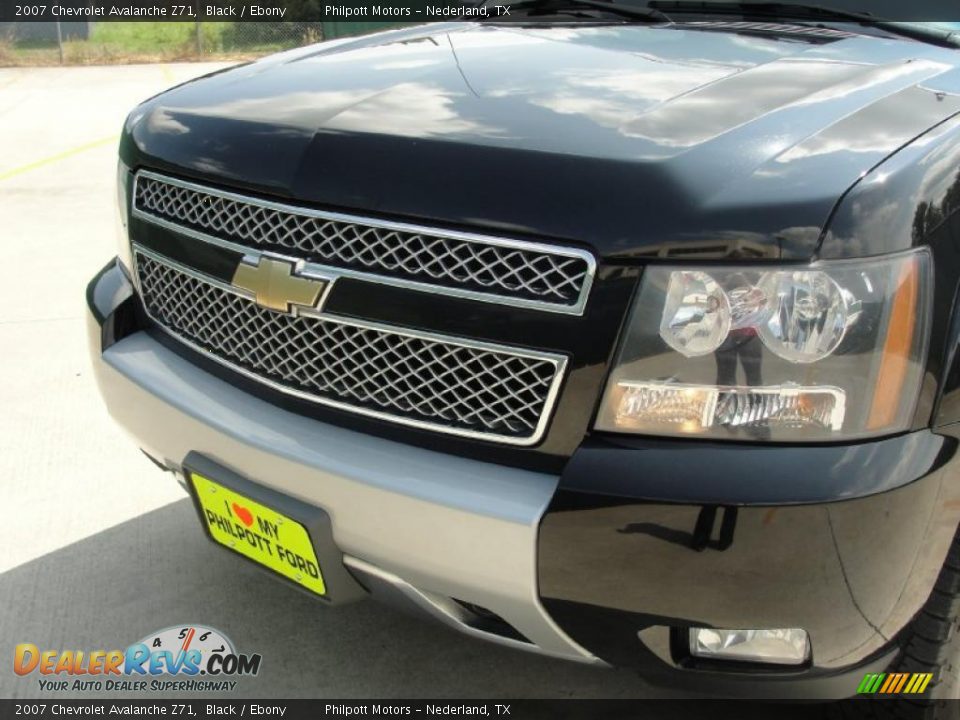 2007 Chevrolet Avalanche Z71 Black / Ebony Photo #12