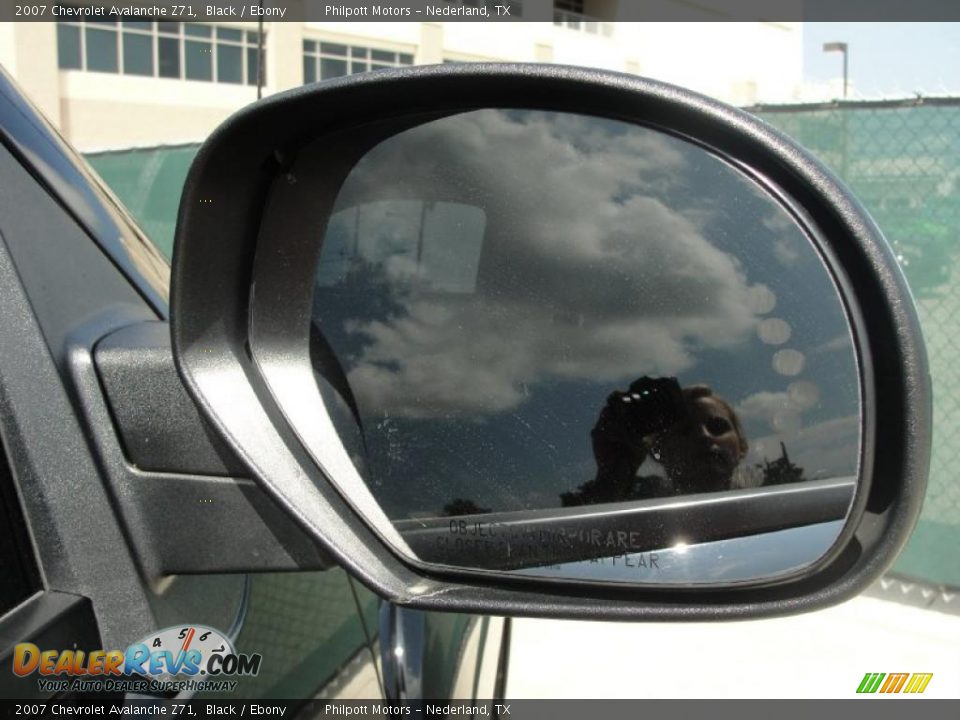 2007 Chevrolet Avalanche Z71 Black / Ebony Photo #19