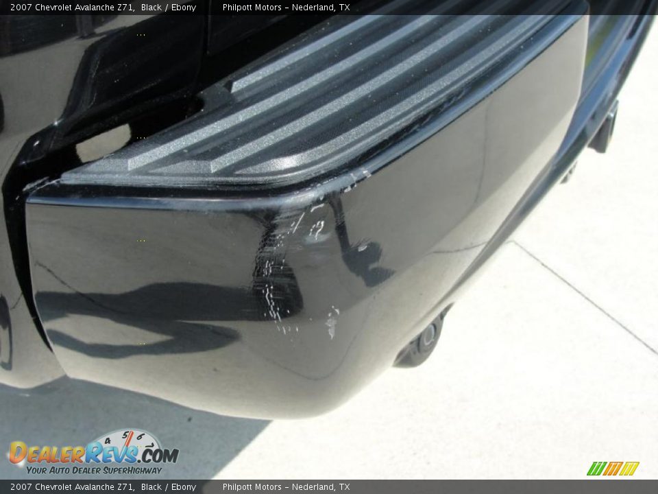 2007 Chevrolet Avalanche Z71 Black / Ebony Photo #24