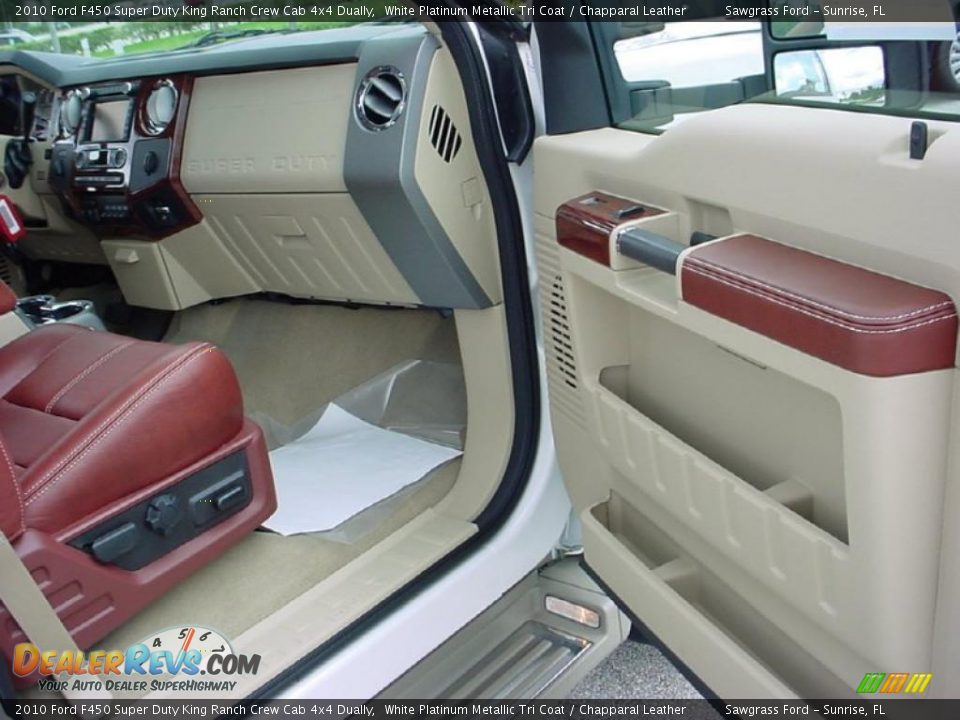 2010 Ford F450 Super Duty King Ranch Crew Cab 4x4 Dually White Platinum Metallic Tri Coat / Chapparal Leather Photo #15