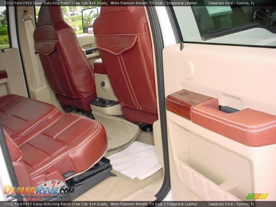 2010 Ford F450 Super Duty King Ranch Crew Cab 4x4 Dually White Platinum Metallic Tri Coat / Chapparal Leather Photo #17