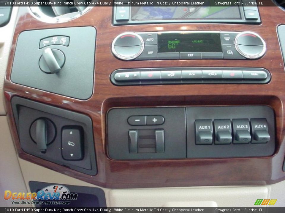 2010 Ford F450 Super Duty King Ranch Crew Cab 4x4 Dually White Platinum Metallic Tri Coat / Chapparal Leather Photo #20