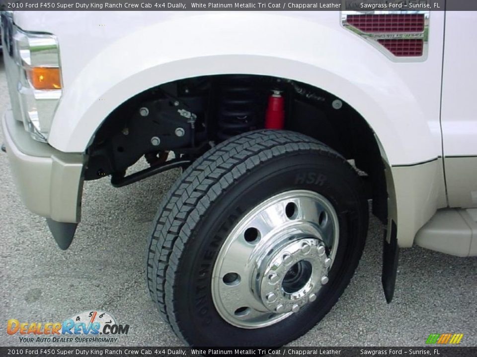 2010 Ford F450 Super Duty King Ranch Crew Cab 4x4 Dually White Platinum Metallic Tri Coat / Chapparal Leather Photo #26