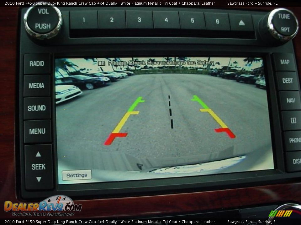 2010 Ford F450 Super Duty King Ranch Crew Cab 4x4 Dually White Platinum Metallic Tri Coat / Chapparal Leather Photo #30